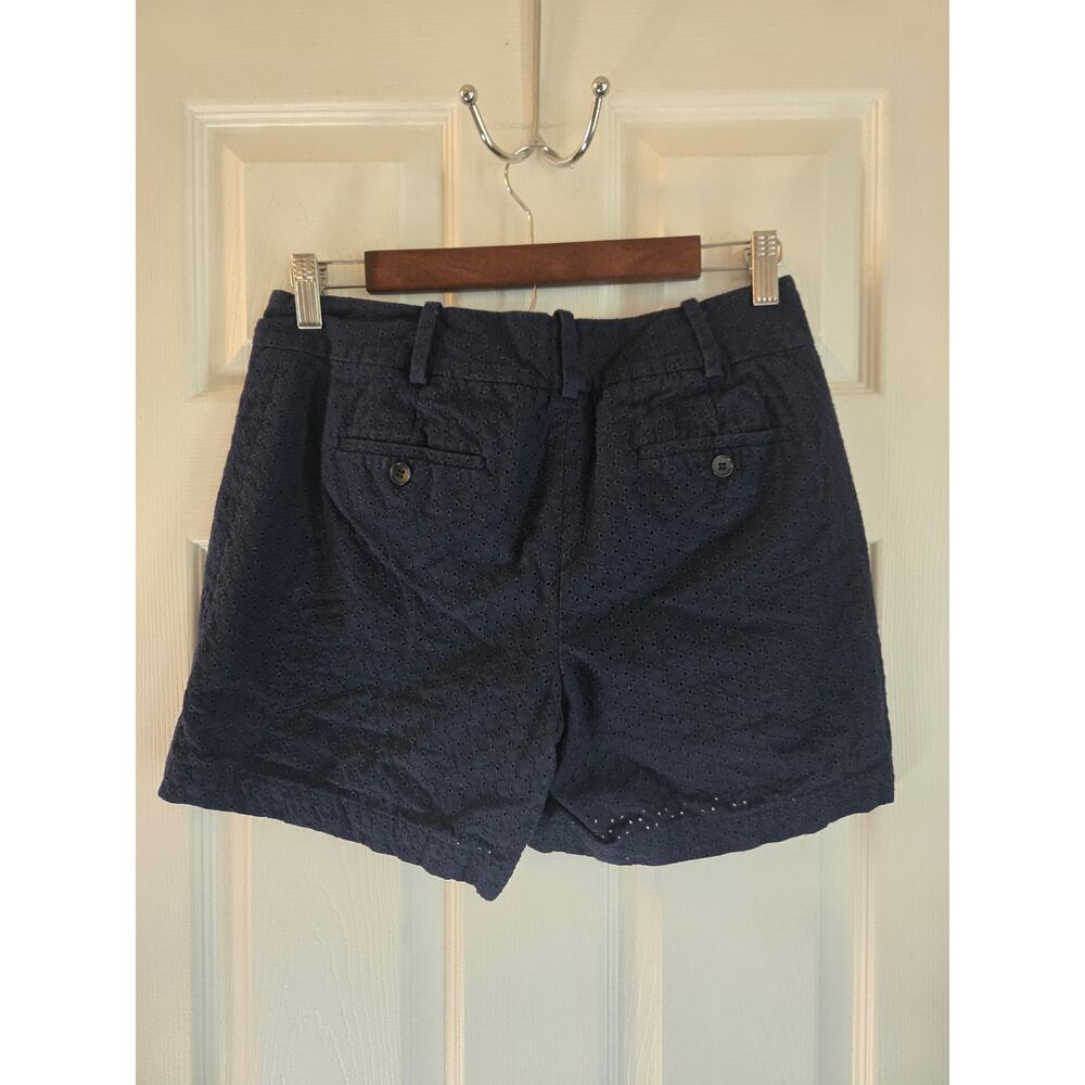 Talbots Navy Eyelett Women's Shorts Size 4 - Picture 2 of 9